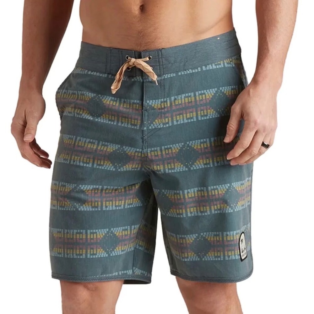 Howler Brothers Board Shorts Mens 32 Blue Geometric Heed The Call Hybrid Surf